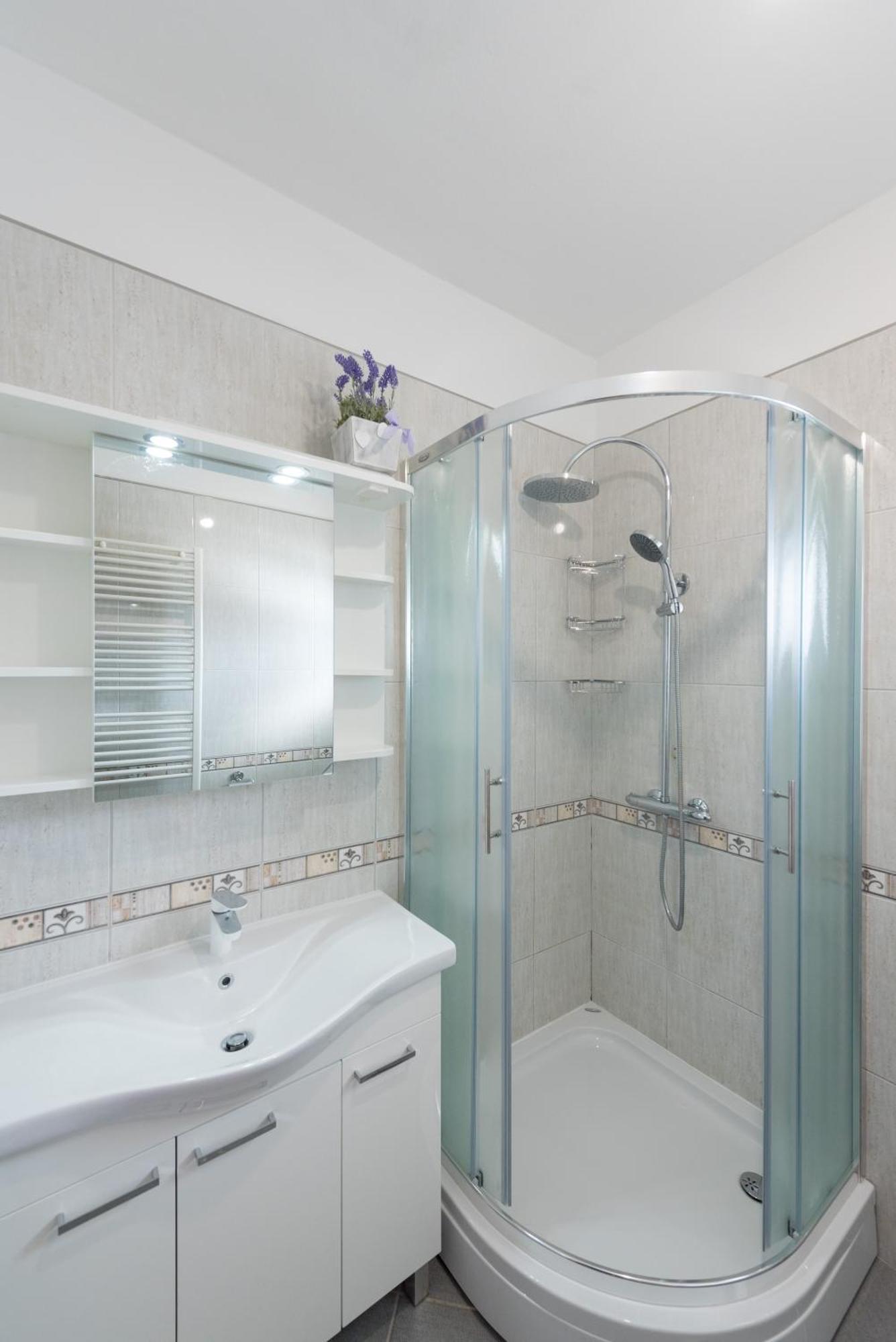 Luxury Apartment With Garden Jacuzzi And Wellness Trogir Luaran gambar